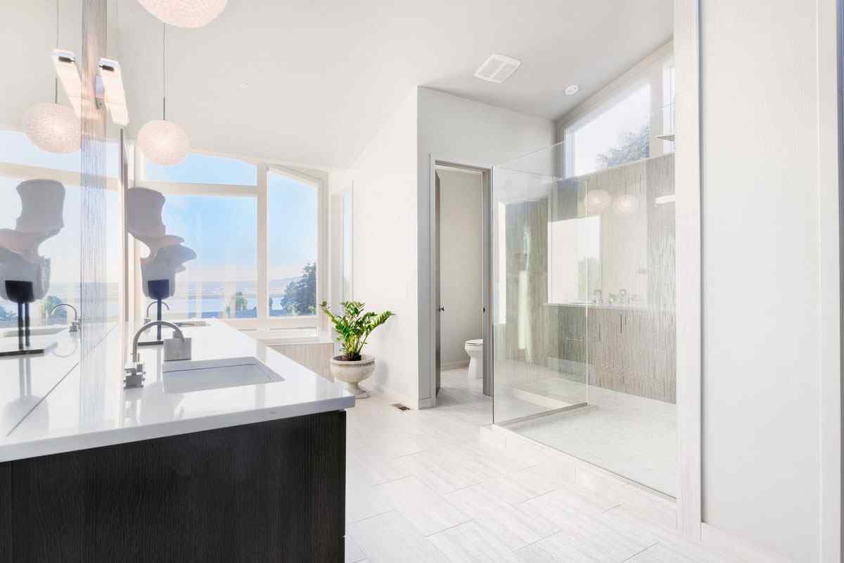https://homes4youtas.com.au/wp-content/uploads/2016/05/details-gallery-bedroom-4.jpg