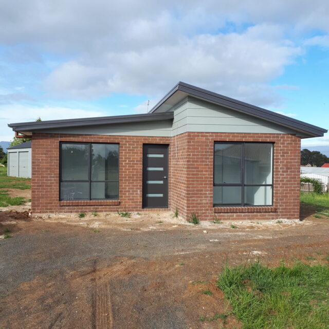https://homes4youtas.com.au/wp-content/uploads/2025/05/20181030_083216-1-640x640.jpg